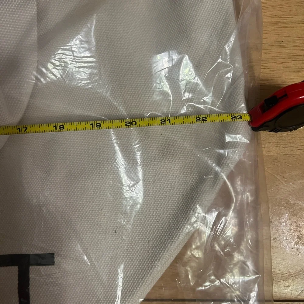 Merit The Everything Cream Bag - Picture 10 of 13